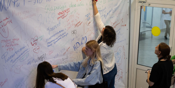 Настолки, гадания и танцы. ОмГПУ окунёт омичей в студенческую жизнь