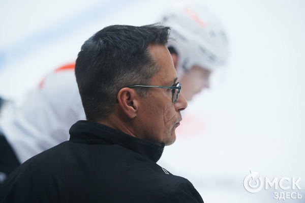 Болельщики омского "Авангарда" организуют встречу с командой в аэропорту