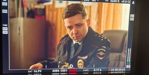 "Моего героя уволили без меня - на сцену я так и не вышел". Александр Алёшкин об экшене в кино и ошибках в театре