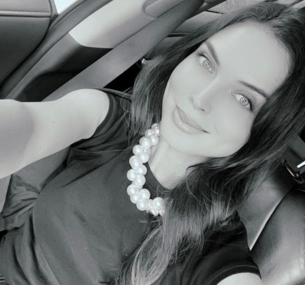 "Место встречи сердец": художница о работе с детьми и патриотизме в искусстве