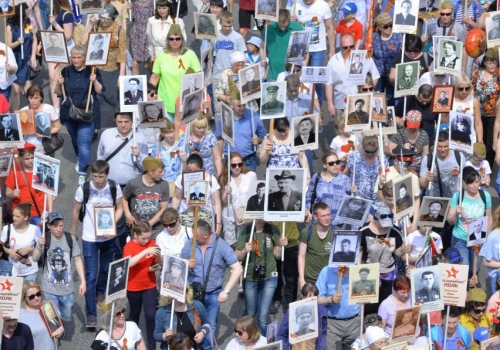 Хоценко: «Бессмертный полк» пройдет в Омске в очном порядке Хоценко: «Бессмертный полк» пройдет в Омске в очном порядке