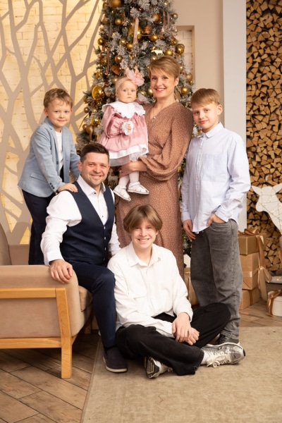 "Моего героя уволили без меня - на сцену я так и не вышел". Александр Алёшкин об экшене в кино и ошибках в театре