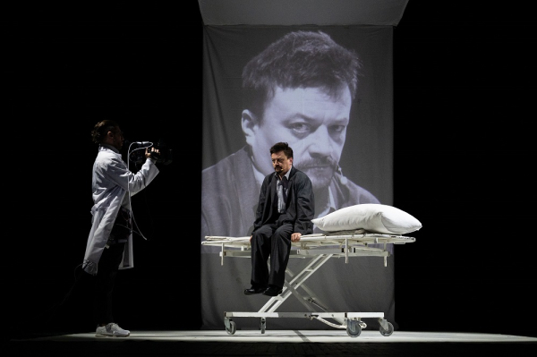 "Театр - не томатный суп": о чём переживают режиссёры XXI века