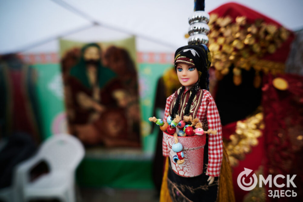 От чак-чака до куреша. Смотрим, как прошёл Навруз в Омске