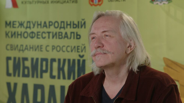 Собирать жизнь, как спелые фрукты, и уметь быть разведчиком. Разговор о кинорежиссуре с Александром Бруньковским