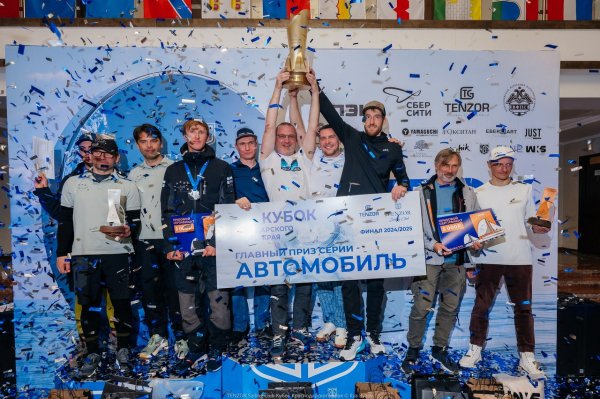 Парусные гонки в Сочи: триумфальный успех команды яхтсменов во главе с рулевым из Омска Парусные гонки в Сочи: триумфальный успех команды яхтсменов во главе с рулевым из Омска