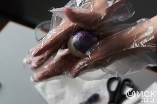 Пасхальная авантюра: забавные попытки "Омск Здесь" подготовиться к празднику Пасхальная авантюра: забавные попытки "Омск Здесь" подготовиться к празднику