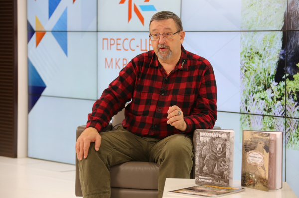 Мишки на севере. Жители Омской области сообщают о следах медведей в жилых посёлках