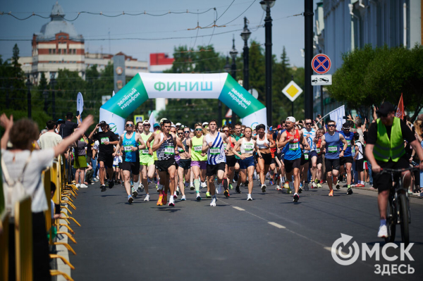 В Омске состоялся традиционный "зелёный" забег