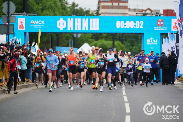 Омские легкоатлеты завоевали три золотые медали на Весеннем полумарафоне  