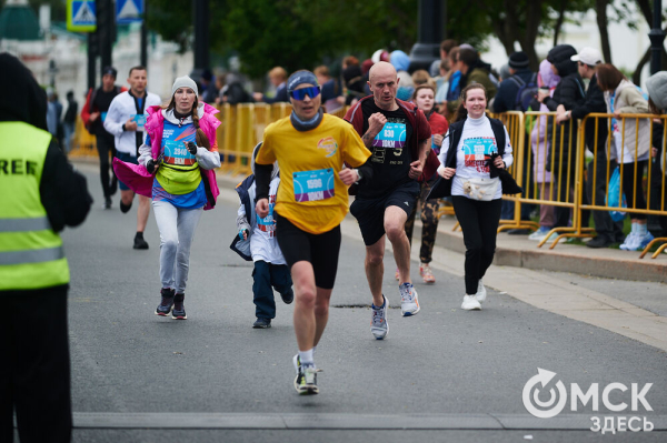 Омские легкоатлеты завоевали три золотые медали на Весеннем полумарафоне  
