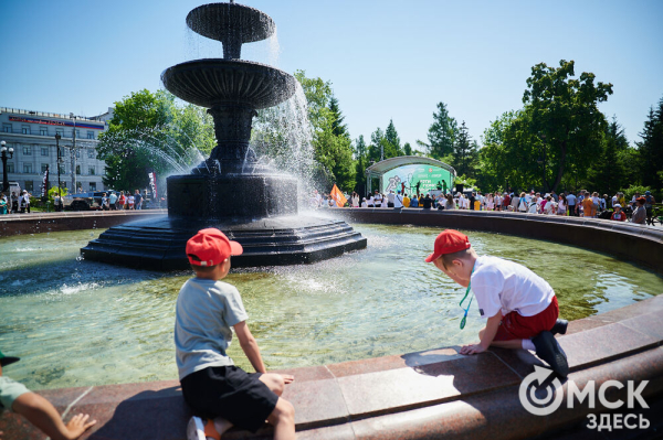 В Омске состоялся традиционный "зелёный" забег