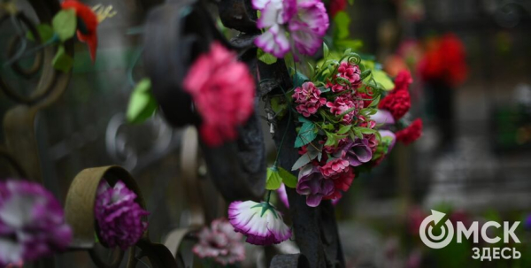 Омичей приглашают на уборку могил ветеранов