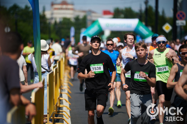 В Омске состоялся традиционный "зелёный" забег
