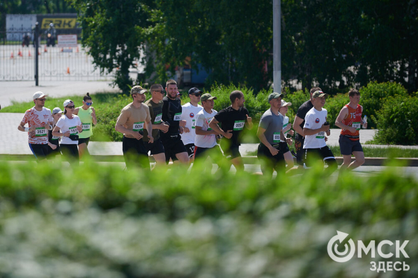 В Омске состоялся традиционный "зелёный" забег