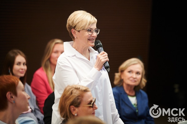 Буквы в пространстве: книжный блогер Александра Макарова презентовала свою вторую книгу