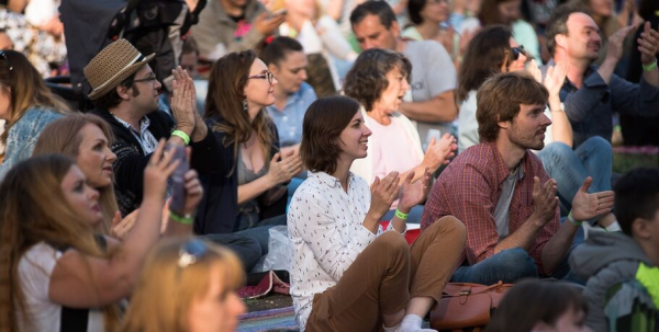 В Омске стартует кино под открытым небом