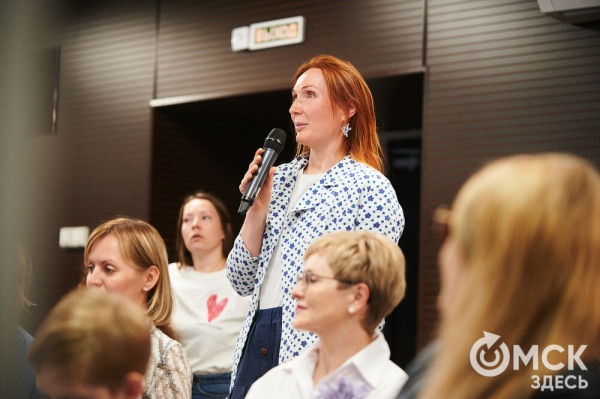 Буквы в пространстве: книжный блогер Александра Макарова презентовала свою вторую книгу