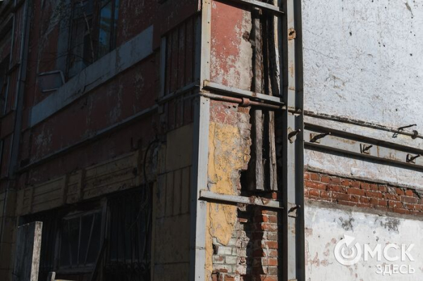 Памятник модерна у "Дома туриста" необходимо отреставрировать до конца 2028 года Памятник модерна у "Дома туриста" необходимо отреставрировать до конца 2028 года