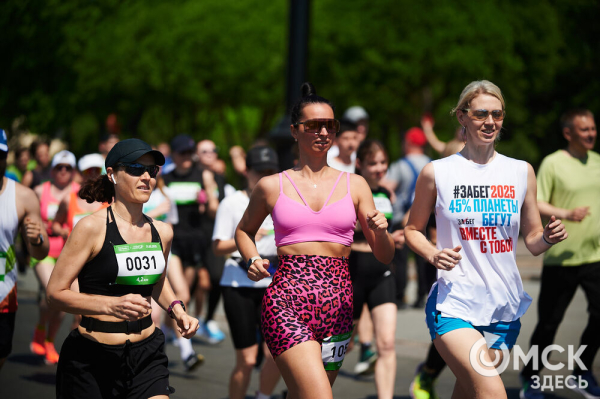 В Омске состоялся традиционный "зелёный" забег