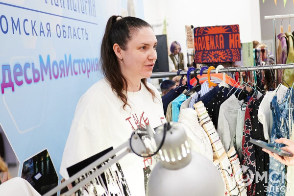 "Сердечные" украшения, лесные бабуи: что нам приглянулось на фестивале Garazhka