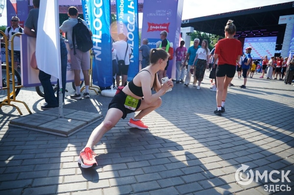 Ищи себя среди цветов: как прошёл самый красивый забег в Омске 