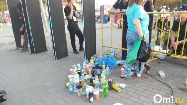 Омский парк заполонило мусором после концертов Хабиба и Гагариной