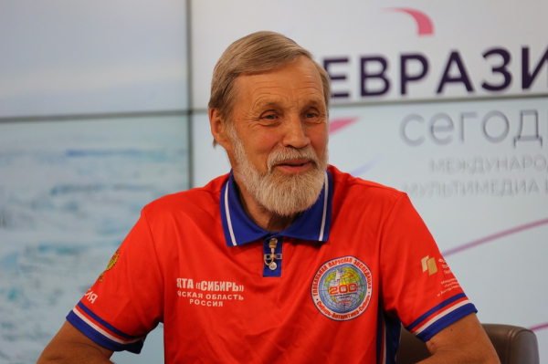 Омичи готовятся пройти Северный морской путь на яхте "Братство"