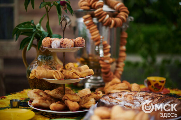 Пробуем колобок на вкус. Чем ещё заняться на фестивале "Слетье"