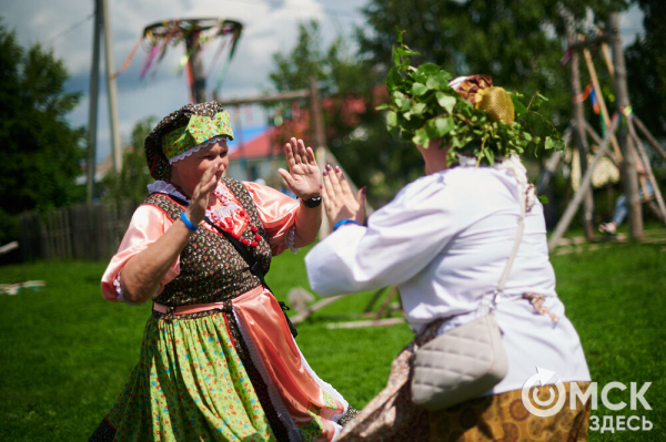 Пробуем колобок на вкус. Чем ещё заняться на фестивале "Слетье"