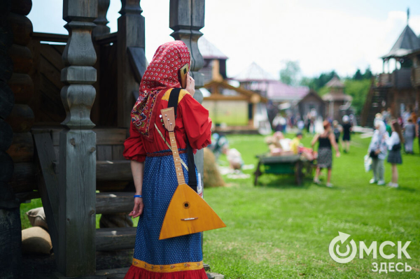 Пробуем колобок на вкус. Чем ещё заняться на фестивале "Слетье"