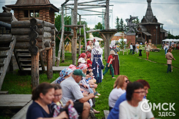 Пробуем колобок на вкус. Чем ещё заняться на фестивале "Слетье"