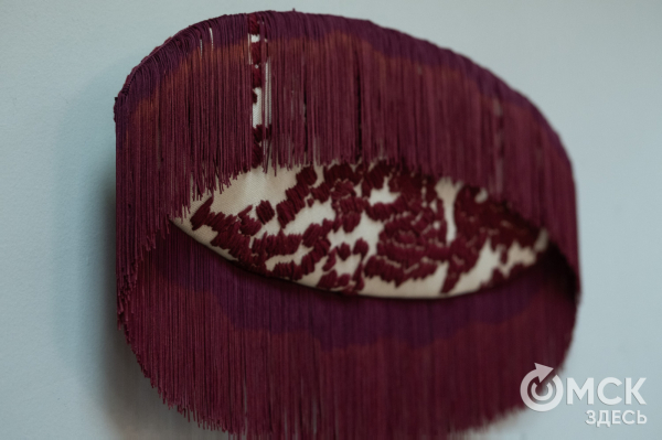 Нити судьбы: "вышивка" эмоций от Лизы Корн