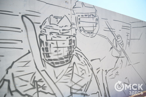 Хоккейная история на заборе. Показываем, как появляются красочные изображения вокруг СКК им. Блинова