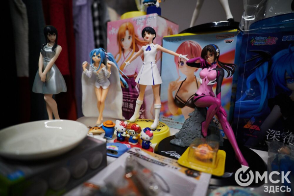 "Сердечные" украшения, лесные бабуи: что нам приглянулось на фестивале Garazhka