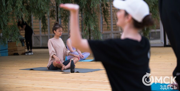 Летние тренировки на свежем воздухе, или Где в Омске проходят бесплатные групповые занятия