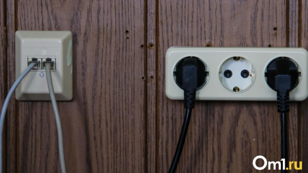 В Омске назвали причину массовых отключений электричества