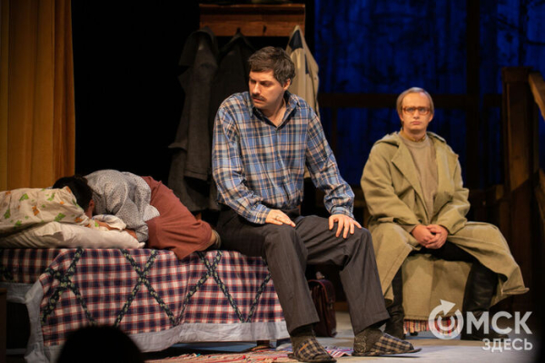Спектакль из Омска о деньгах и корысти стал фаворитом "Золотой маски"