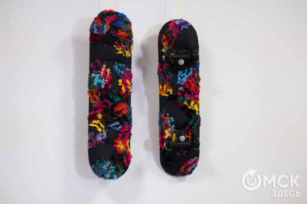 Нити судьбы: "вышивка" эмоций от Лизы Корн