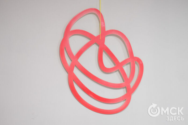 Нити судьбы: "вышивка" эмоций от Лизы Корн