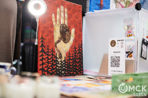 "Сердечные" украшения, лесные бабуи: что нам приглянулось на фестивале Garazhka