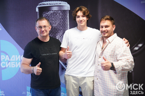 Место под солнцем нужно выгрызать зубами. Молодой омский защитник Дмитрий Хлопиков о планах на новый хоккейный сезон Место под солнцем нужно выгрызать зубами. Молодой омский защитник Дмитрий Хлопиков о планах на новый хоккейный сезон