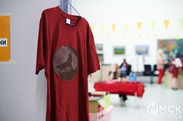 "Сердечные" украшения, лесные бабуи: что нам приглянулось на фестивале Garazhka