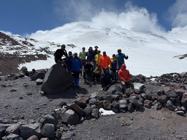 "Важно не куда ты идёшь, а с кем". Зачем мужчины уходят в горы