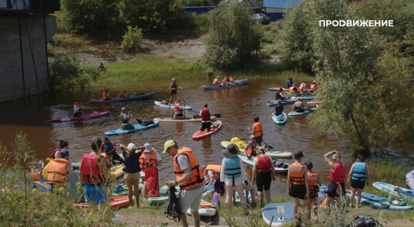 Подтаявшее мороженое и русалки отправились в массовый заплыв по Оми