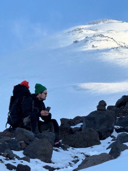 "Важно не куда ты идёшь, а с кем". Зачем мужчины уходят в горы