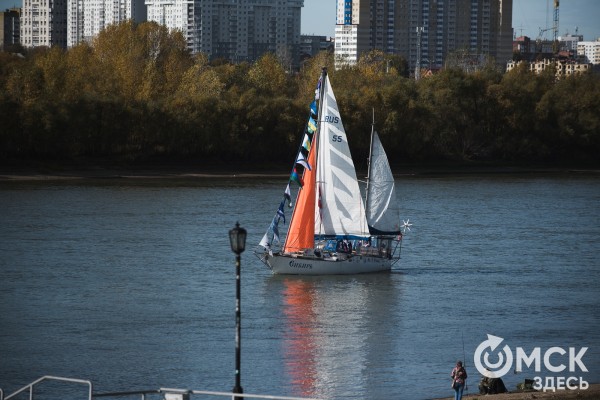 Яхта "Братство" начинает самую сложную часть маршрута кругосветной экспедиции