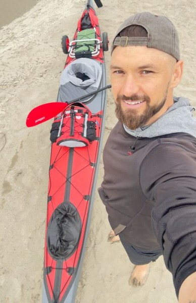 Омич Сергей Лебединский начал третий этап одиночной байдарочной экспедиции Китай-Арктика Омич Сергей Лебединский начал третий этап одиночной байдарочной экспедиции Китай-Арктика