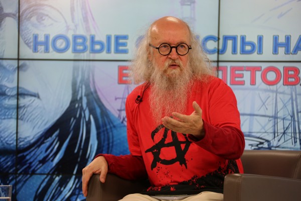 "Пусть публике не очень интересно, но зато это моё, настоящее". Сергей Летов о театре и немом кино