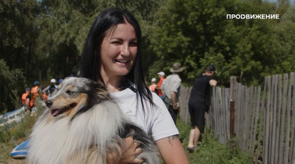 Подтаявшее мороженое и русалки отправились в массовый заплыв по Оми